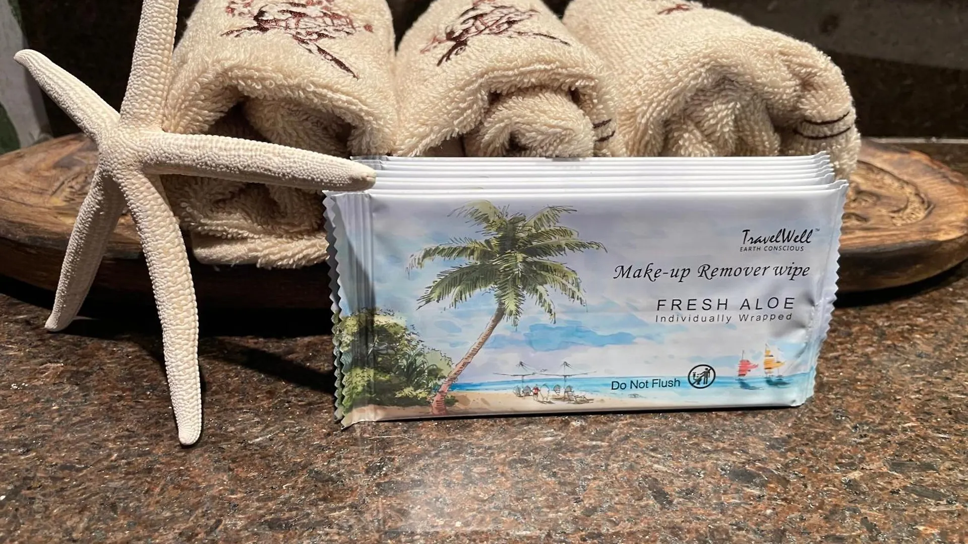 Whale Watching From The Lanai - Oceanfront In West Maui Aparthotel *