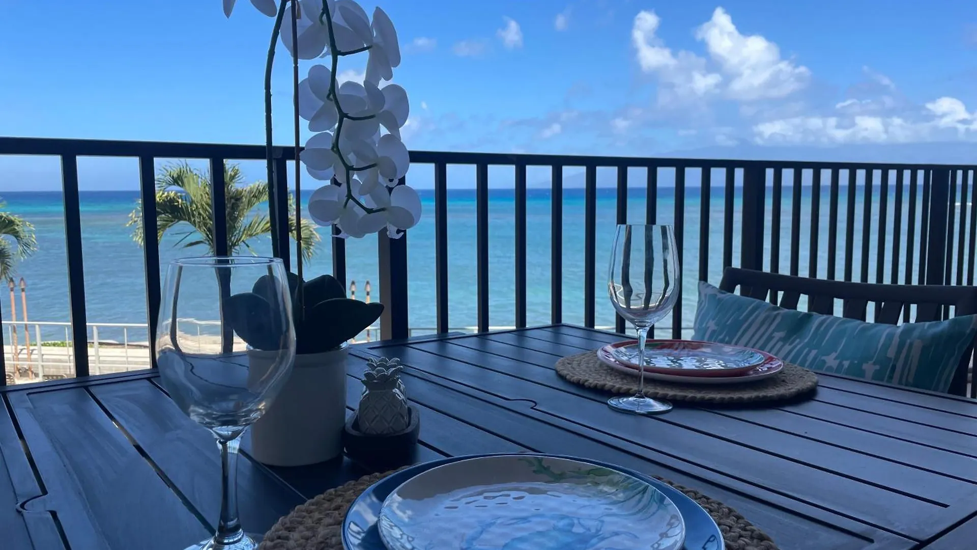 Whale Watching From The Lanai - Oceanfront In West Maui * Lahaina