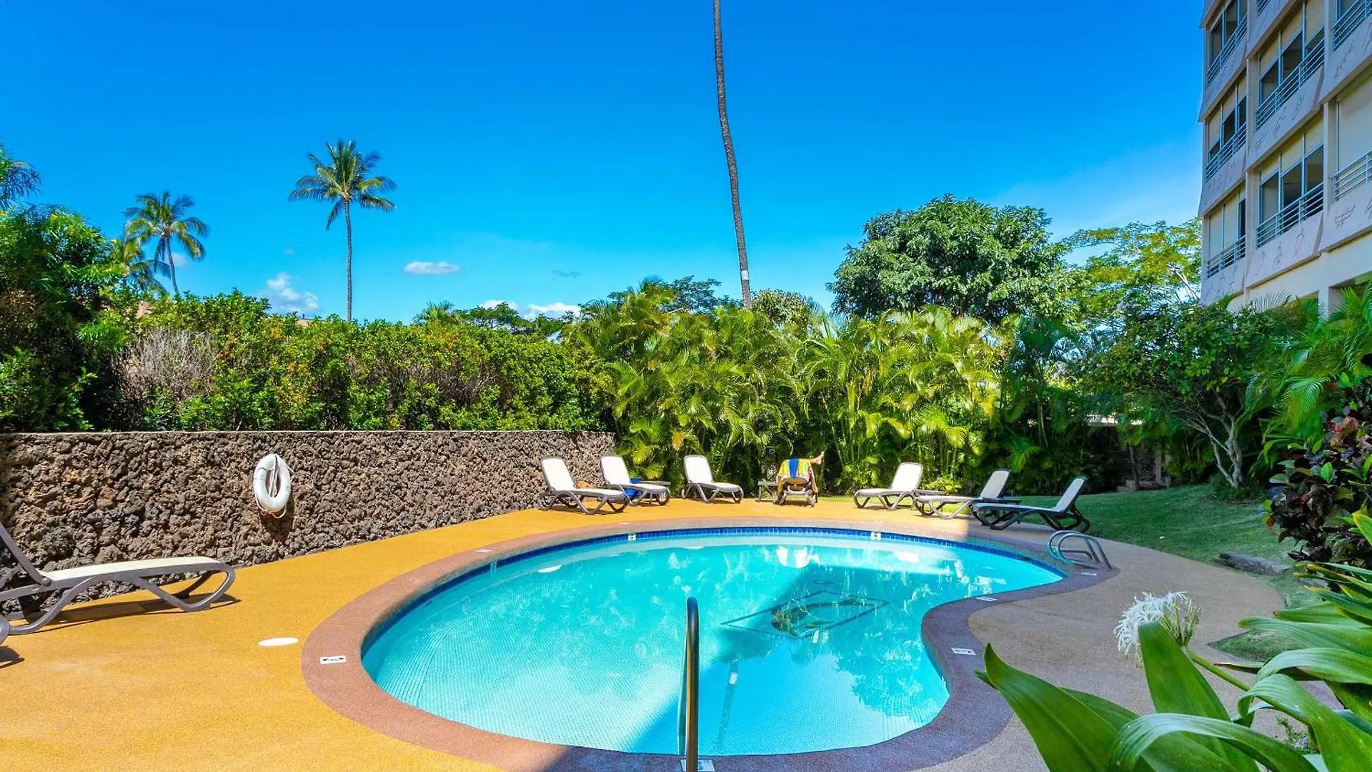 Kamaole Royale 404