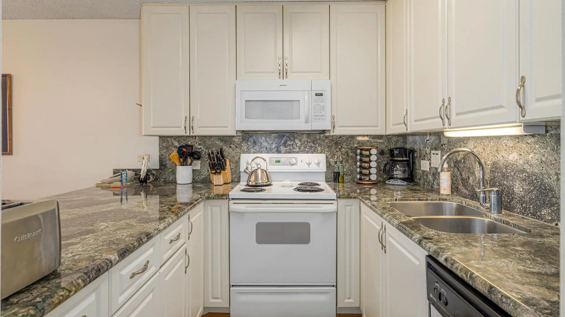Kamaole Sands 6-303 Holiday home *