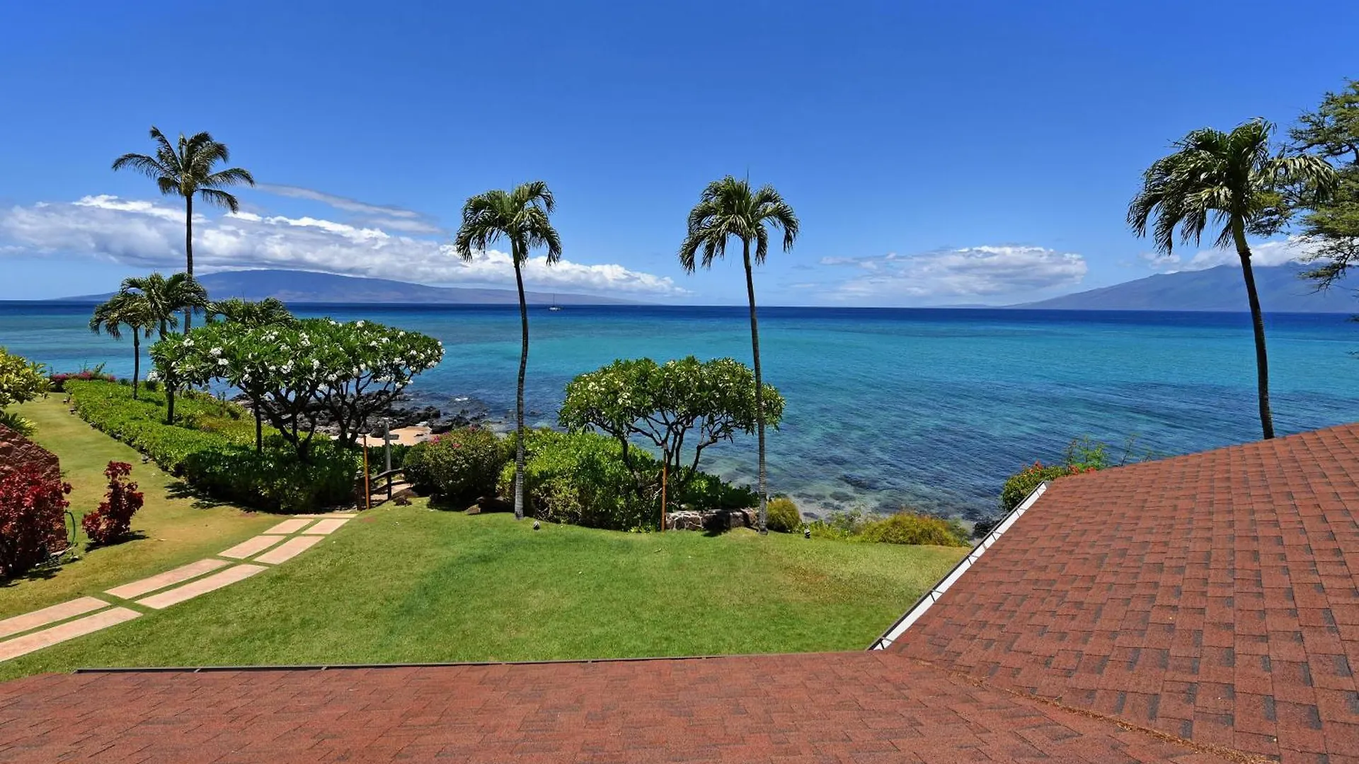 Largest One Bedroom At Kuleana - Oceanfront Unit!! 105 *