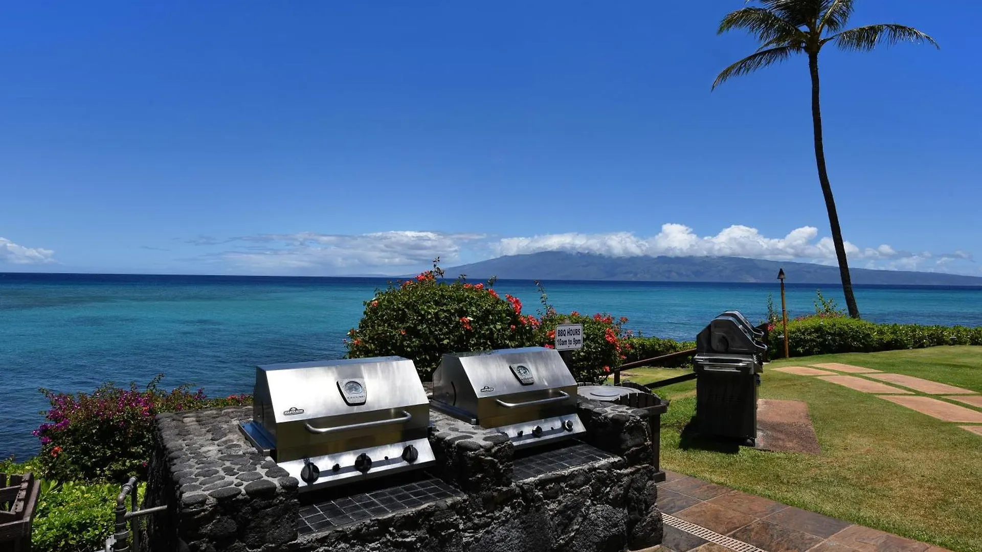 Largest One Bedroom At Kuleana - Oceanfront Unit!! 105 公寓 *
