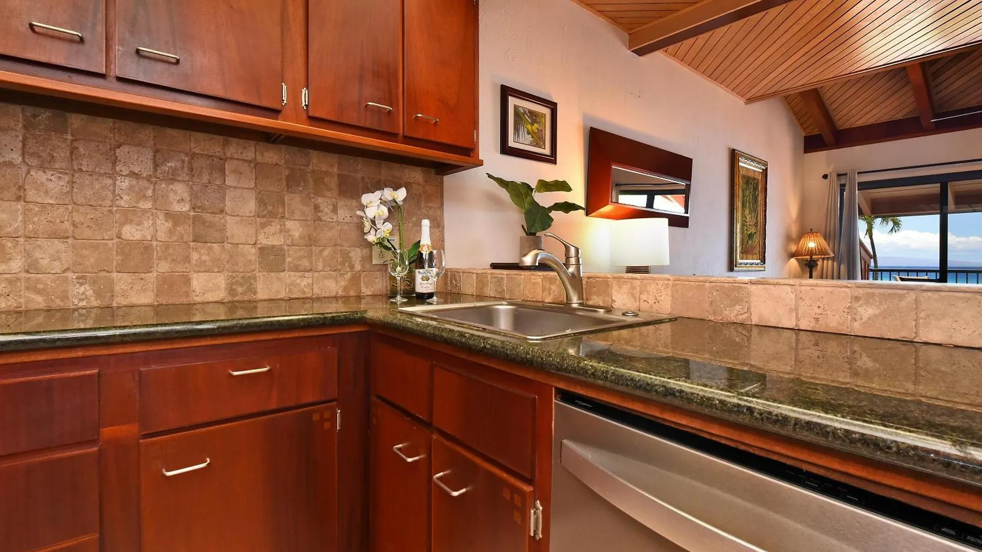 公寓 Largest One Bedroom At Kuleana - Oceanfront Unit!! 105 卡哈纳