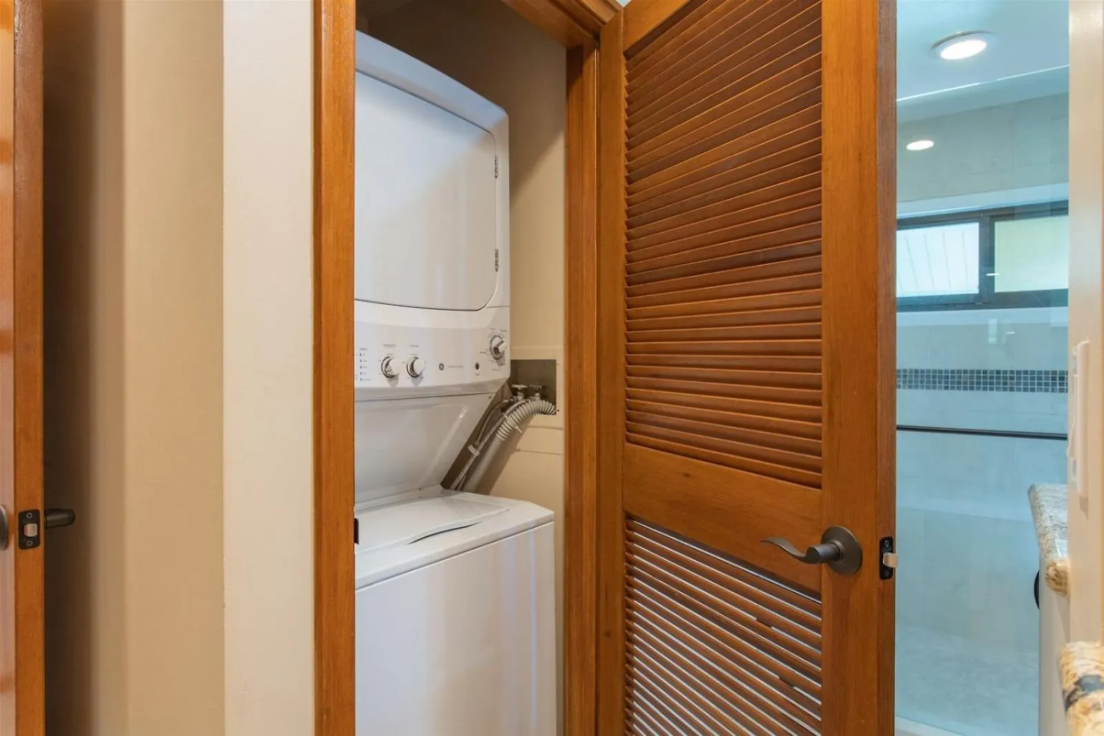 Apartment 1822 Ridge *