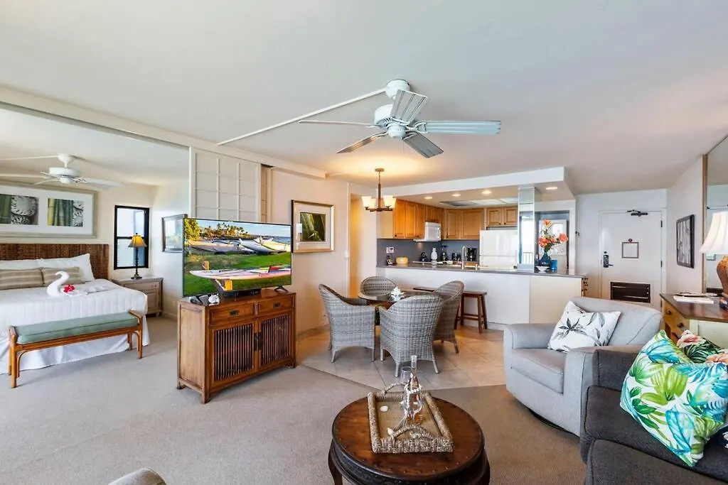 Hololani A404- Ocean Views From Every Room, 2 Bedroom Apartment Kahana