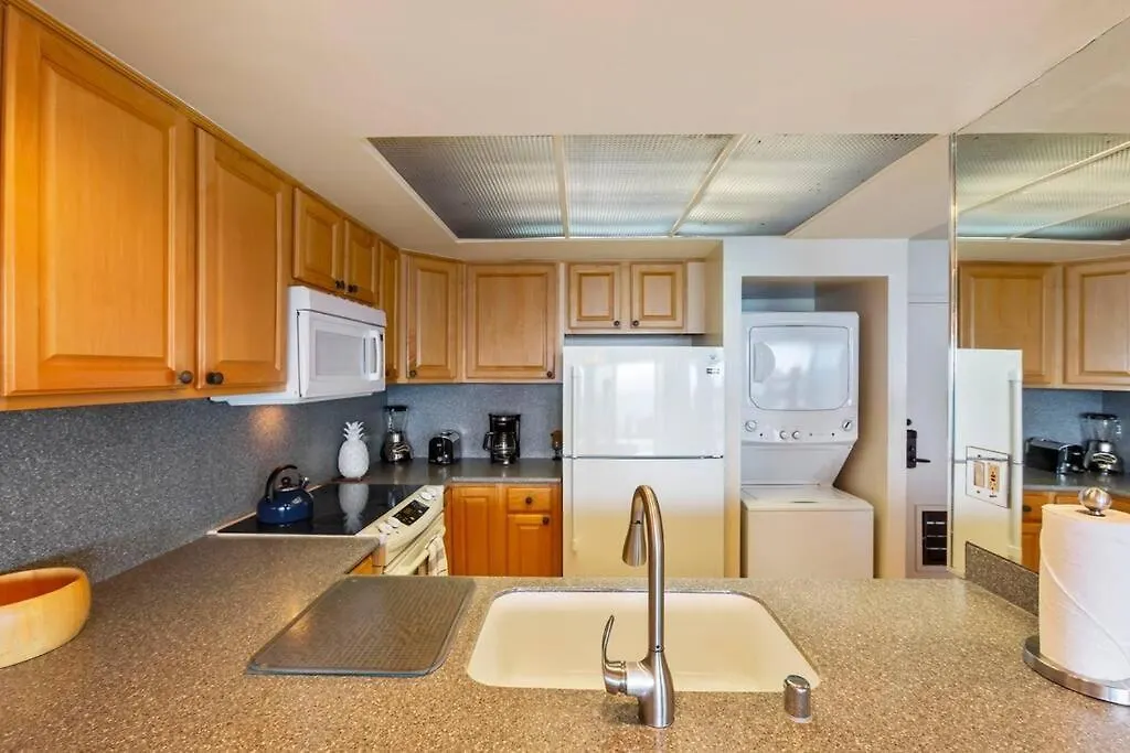 Hololani A404- Ocean Views From Every Room, 2 Bedroom Kahana