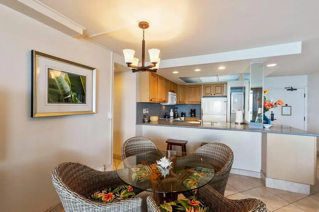 Apartment Hololani A404- Ocean Views From Every Room, 2 Bedroom Kahana