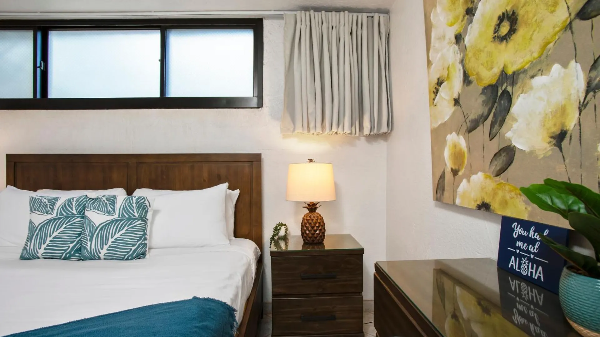 Apartment Papakea K301 - 1br Ocean View With Free Parking!