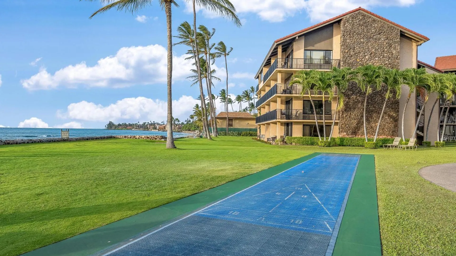 Holiday home Papakea B110