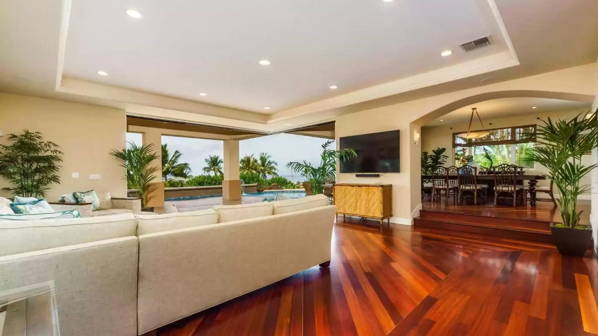 Villa Breathtaking Oceanfront Lahaina