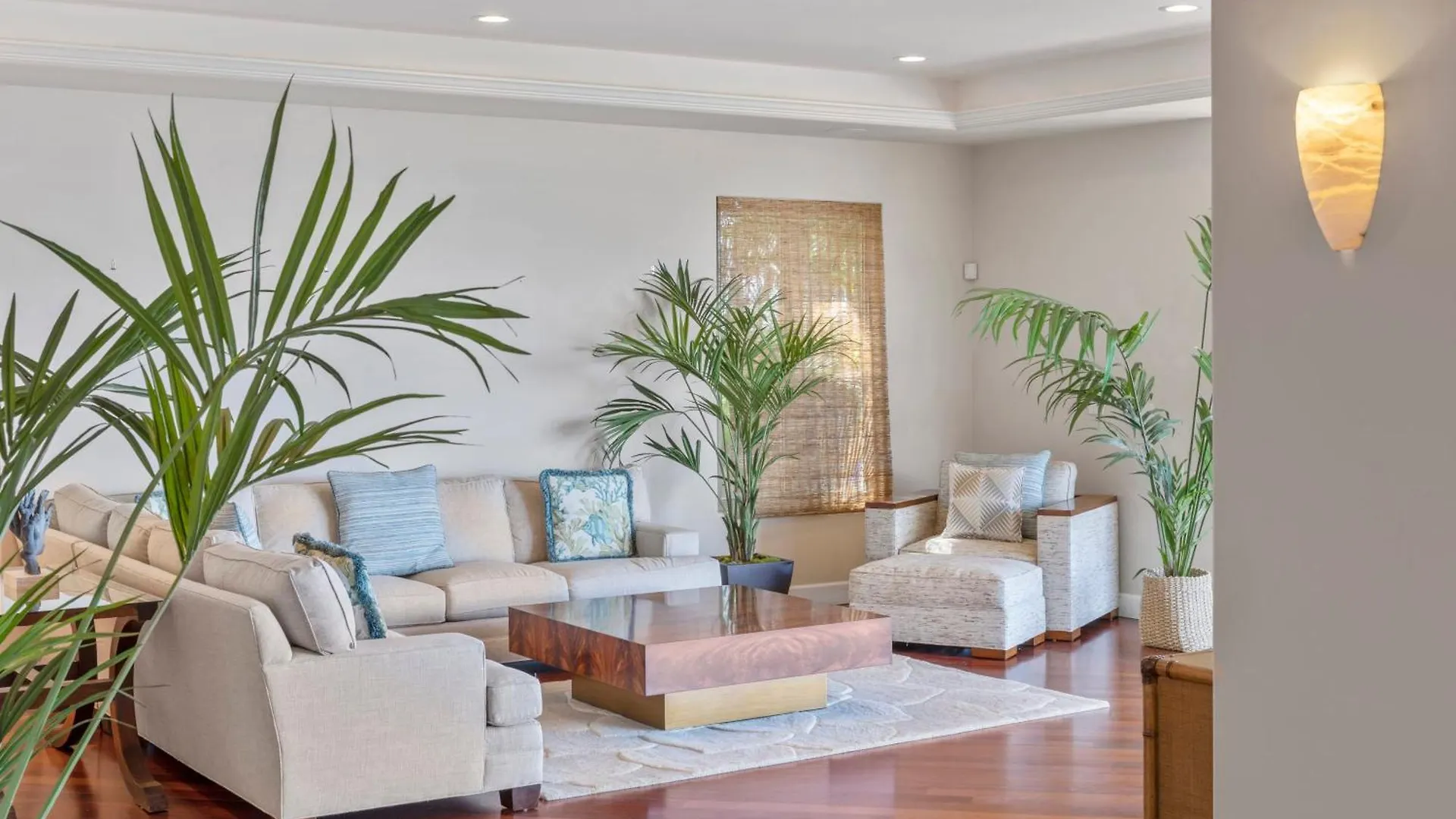 Breathtaking Oceanfront Lahaina
