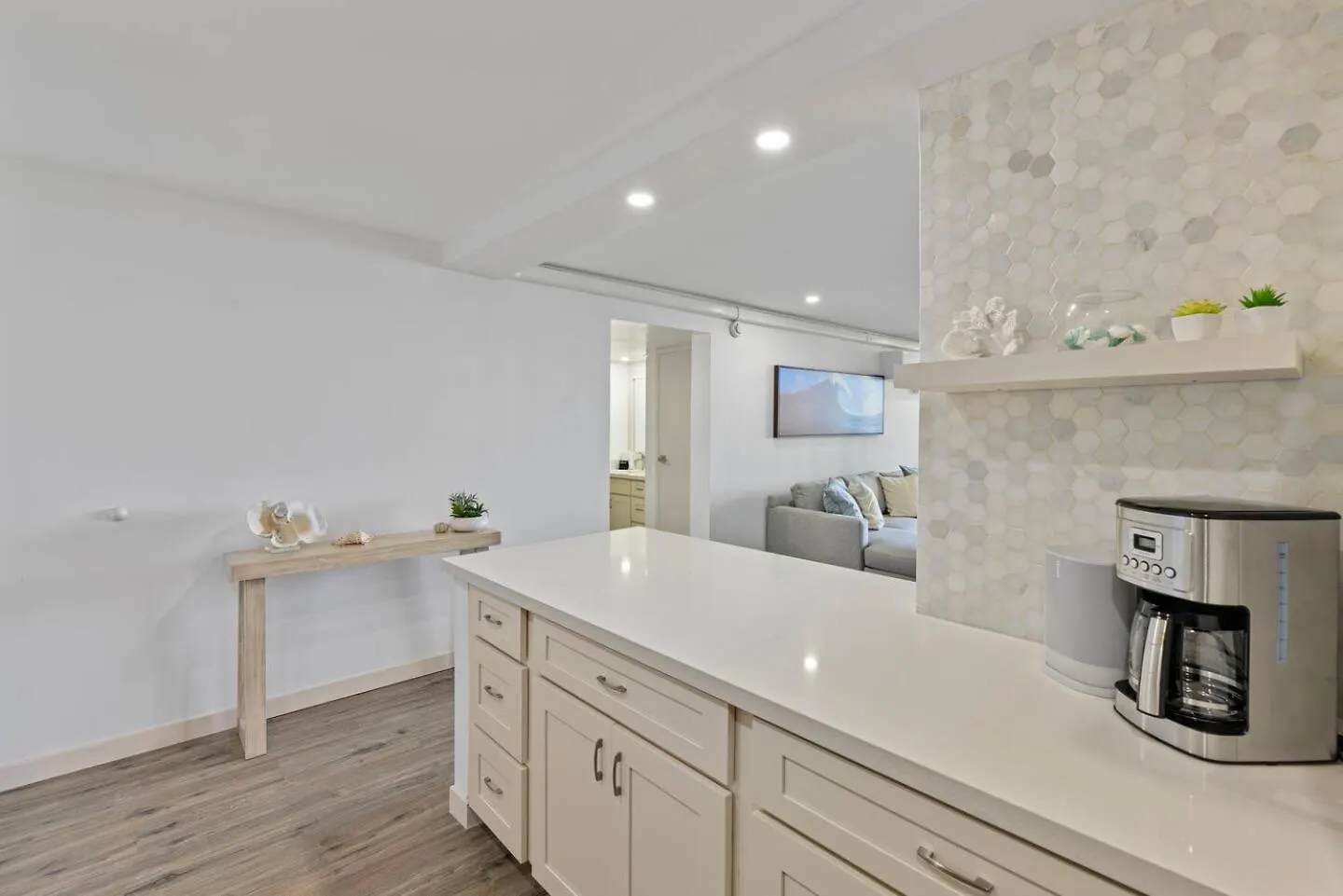 Ocean Views Luxury Amenities Beachfront Retreat *