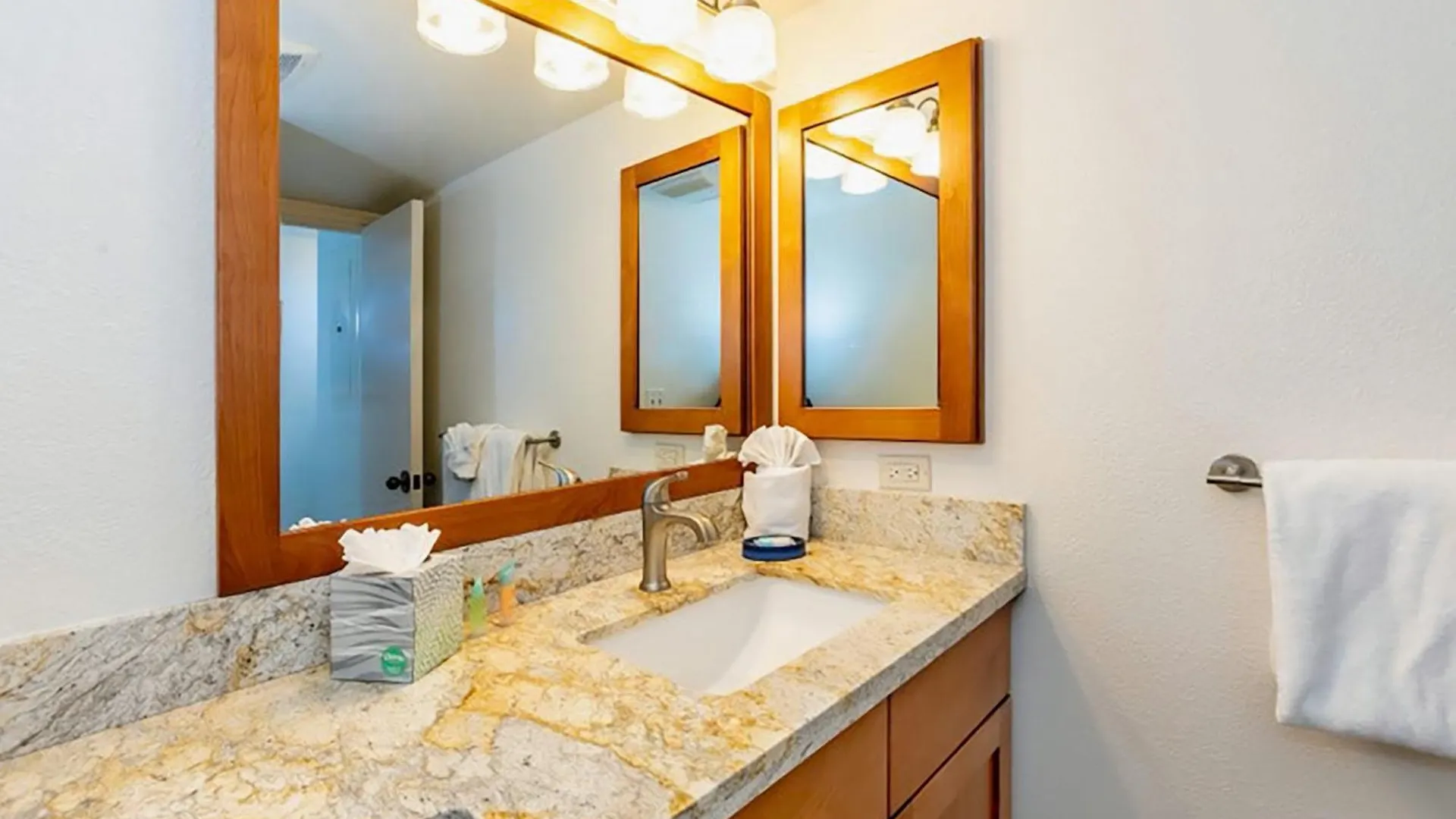 Kamaole Sands 7-206 - Renovated, Courtyard Views, Steps To The Beach, Ac Holiday home Wailea (Maui)