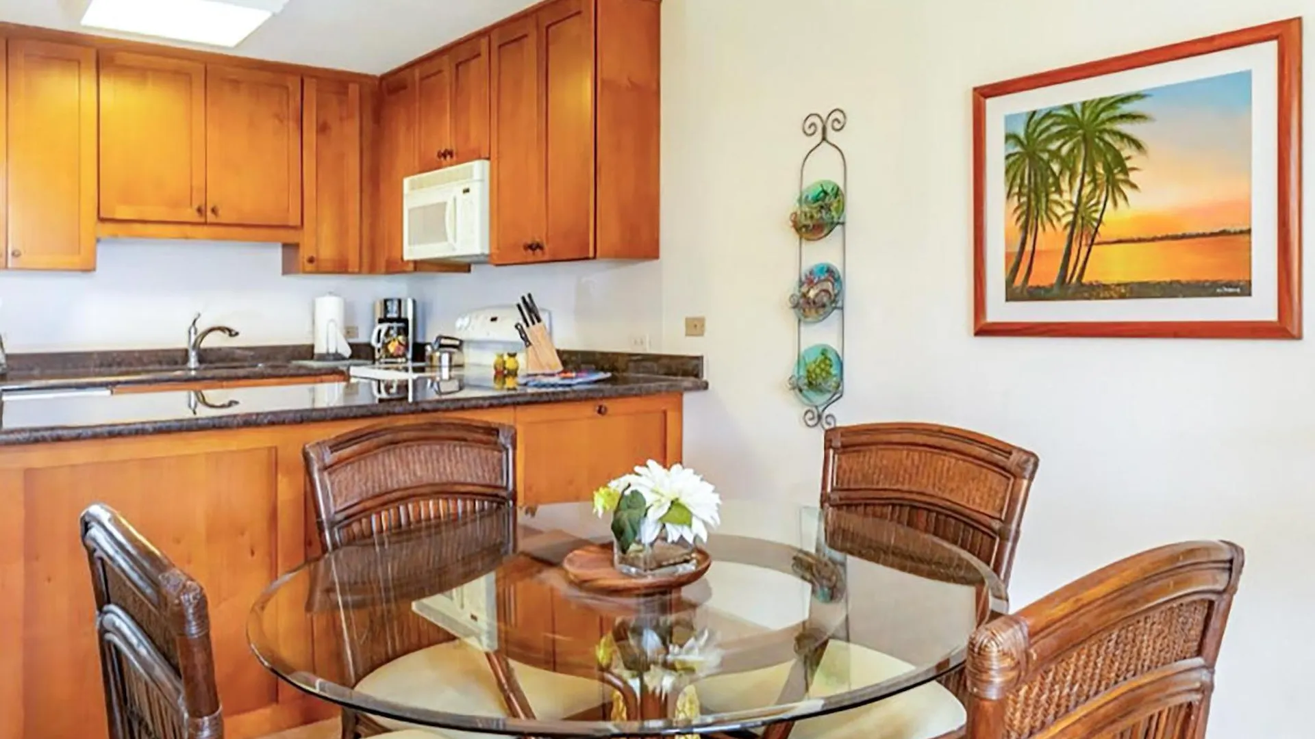 Kamaole Sands 7-206 - Renovated, Courtyard Views, Steps To The Beach, Ac
