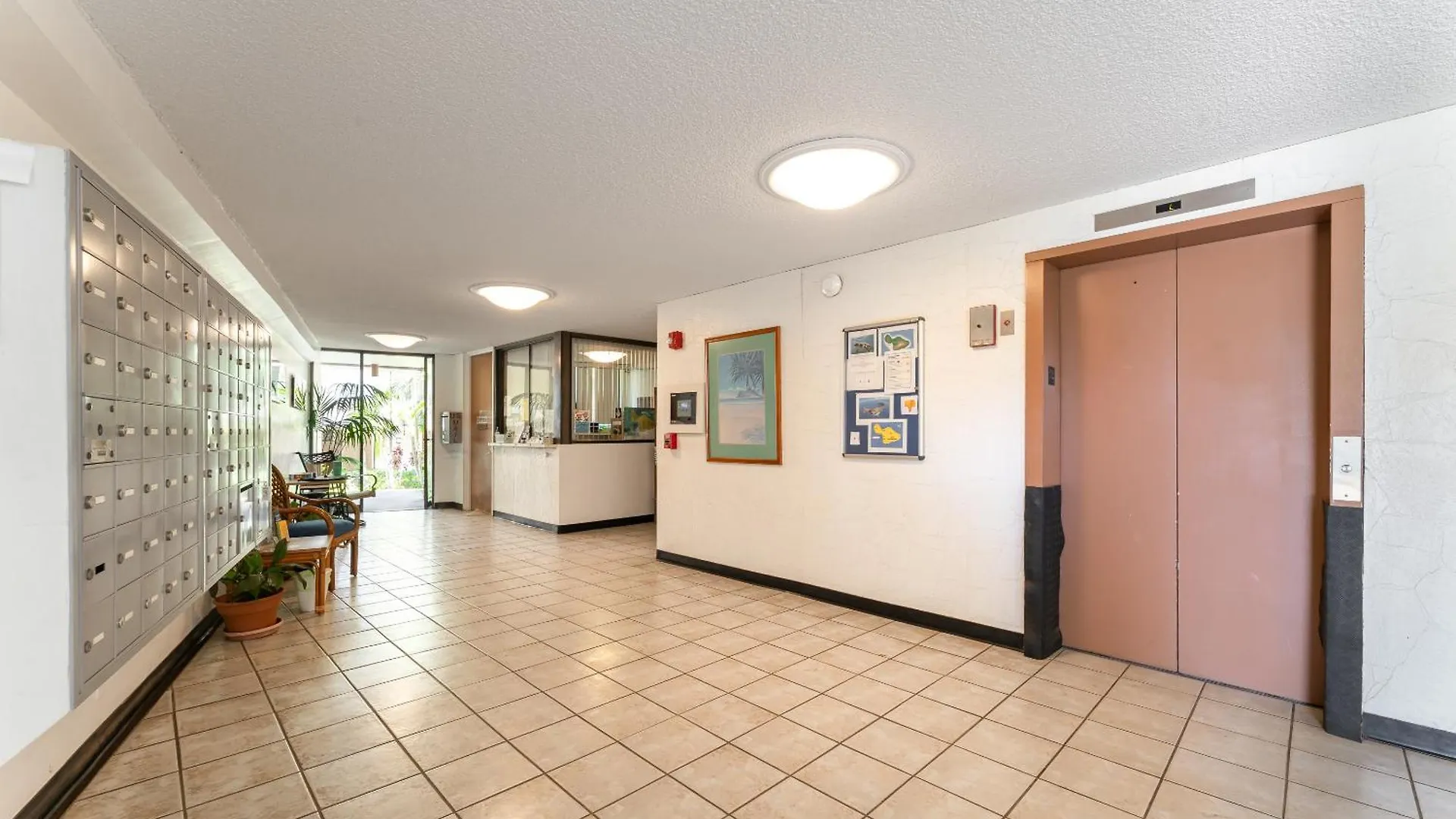 Beautiful Oceanview, Great Location Across The Apartmán