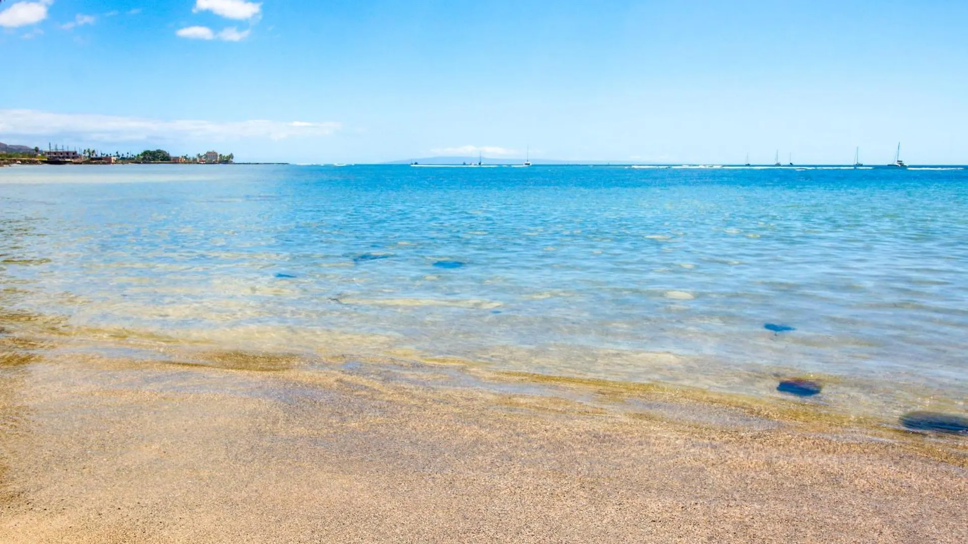 Walk To Baby With Private Pool! Holiday home Lahaina
