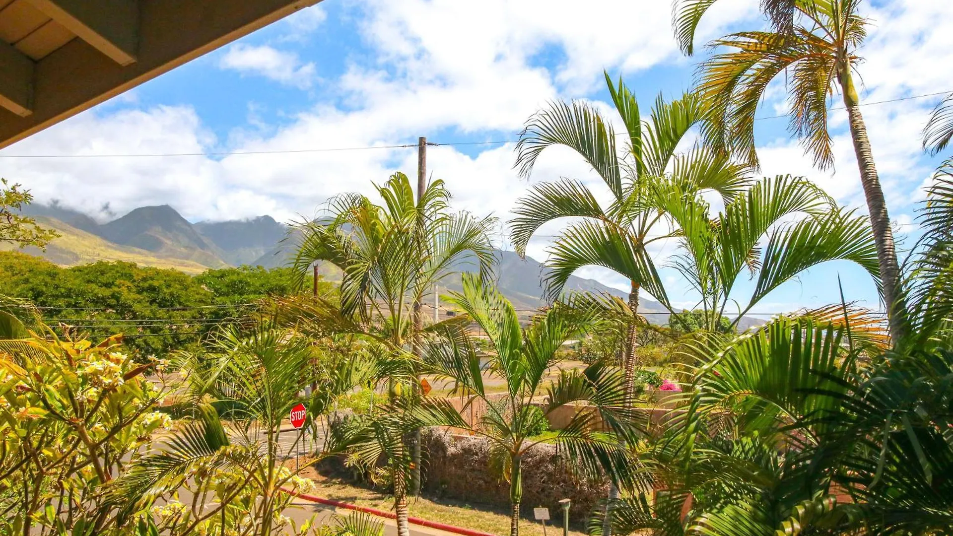 Walk To Baby With Private Pool! Lahaina