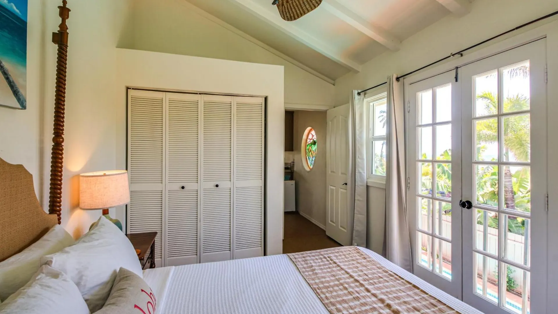 Walk To Baby With Private Pool!