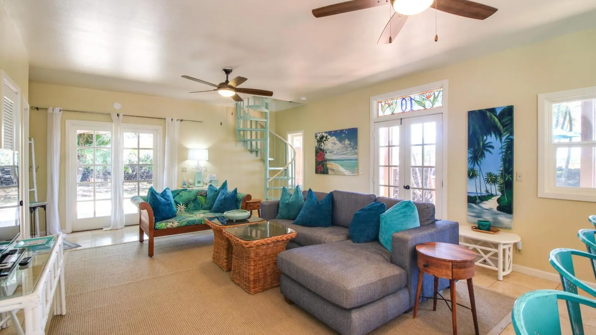 Walk To Baby With Private Pool! Lahaina
