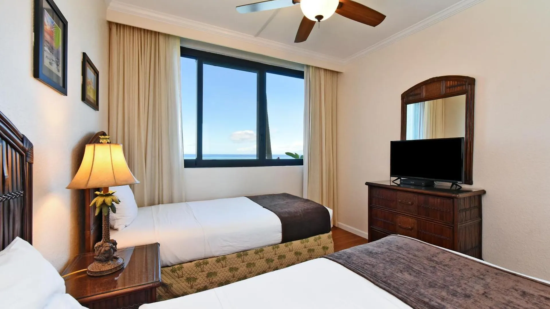 Feriested Kaanapali Shores 160 - Sleep Steps Away From The Ocean Kahana