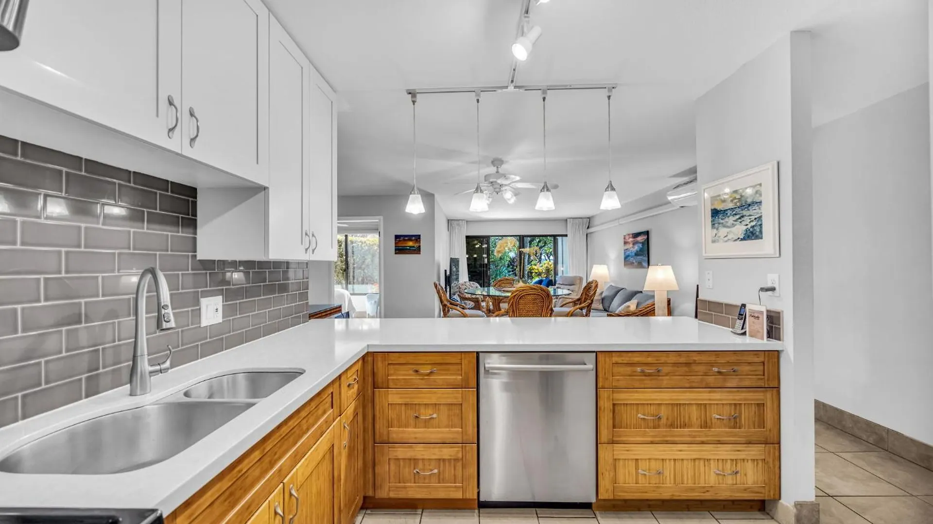 Ground Floor Garden View Unit With Great Amenities