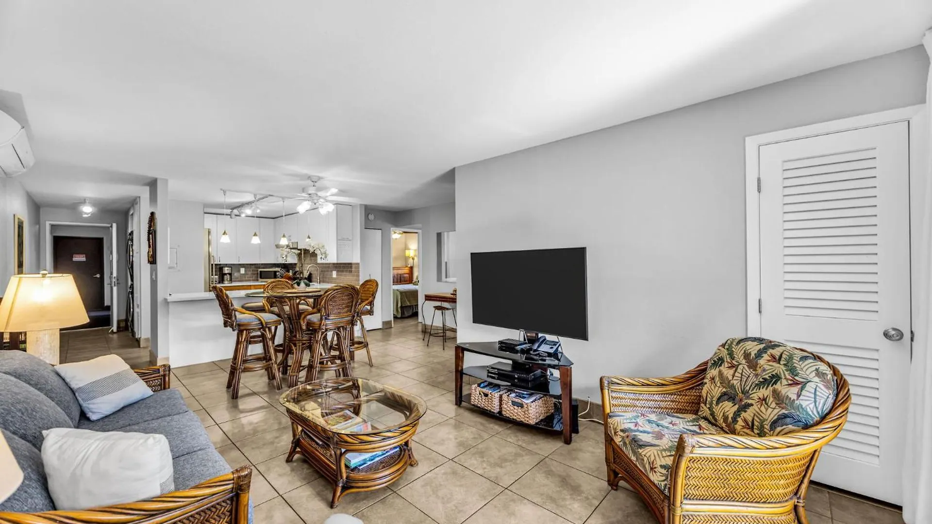 شقة Ground Floor Garden View Unit With Great Amenities *