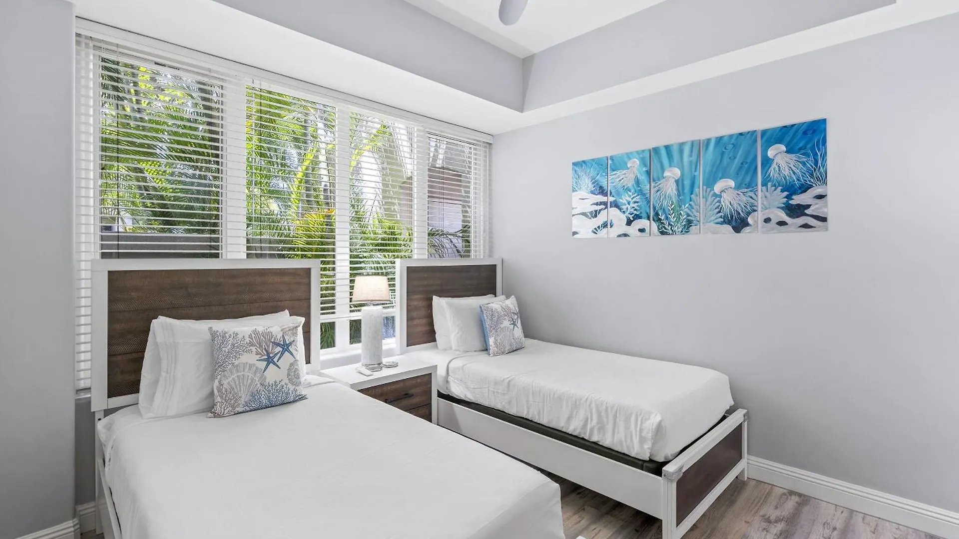 Palms At 703: Luxury Renovation, Split Ac! *