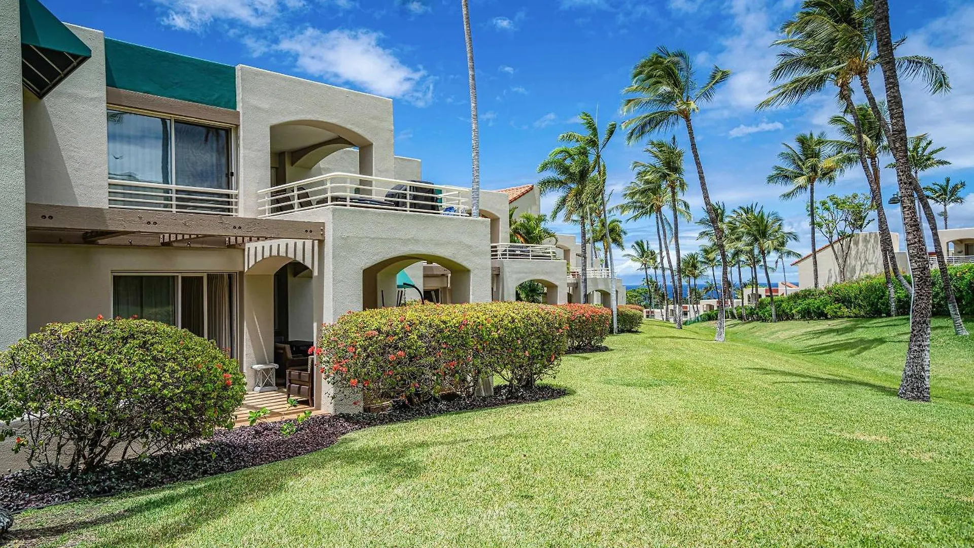 Palms At 703: Luxury Renovation, Split Ac!