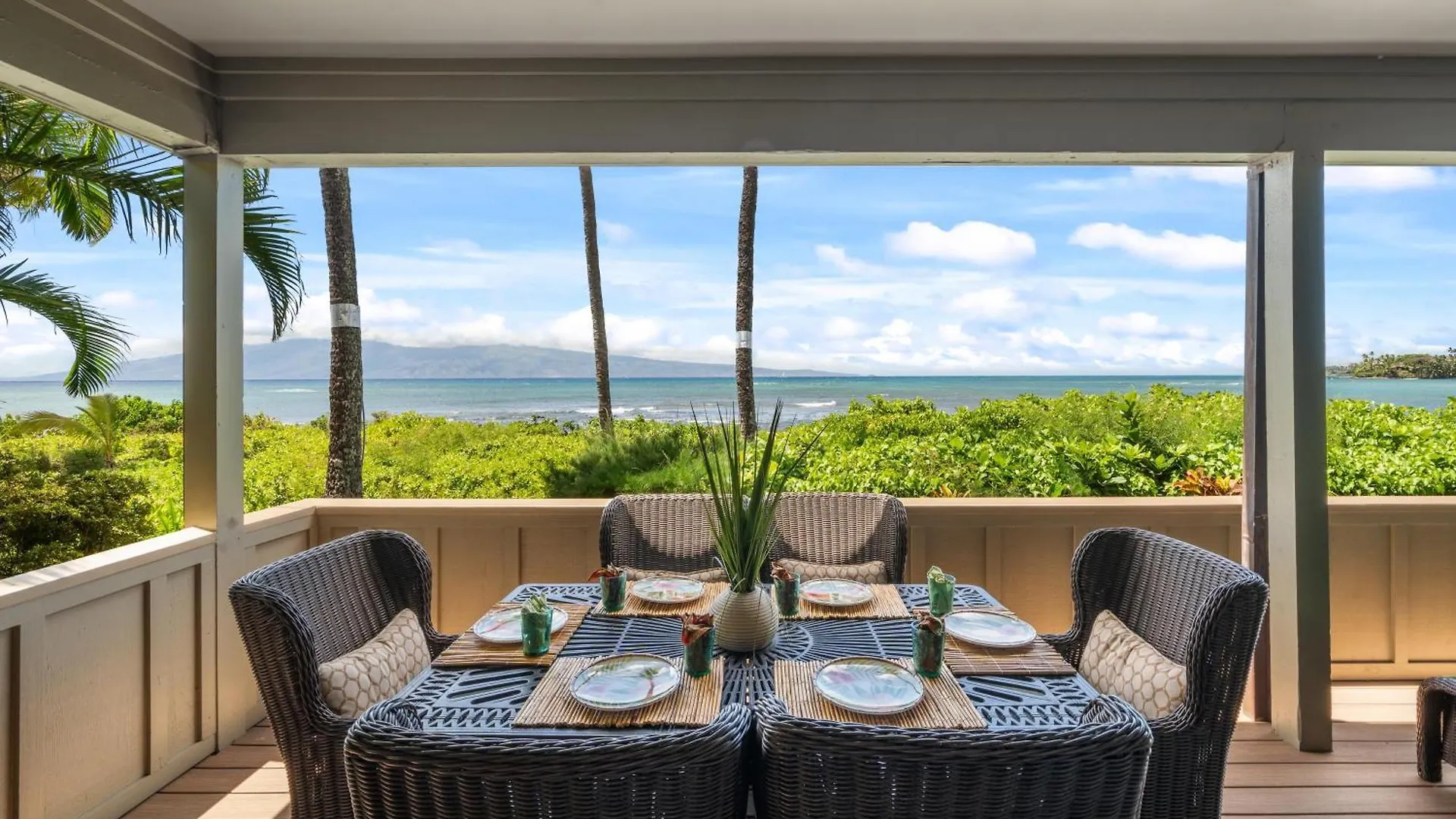 Village 31 * Kahana