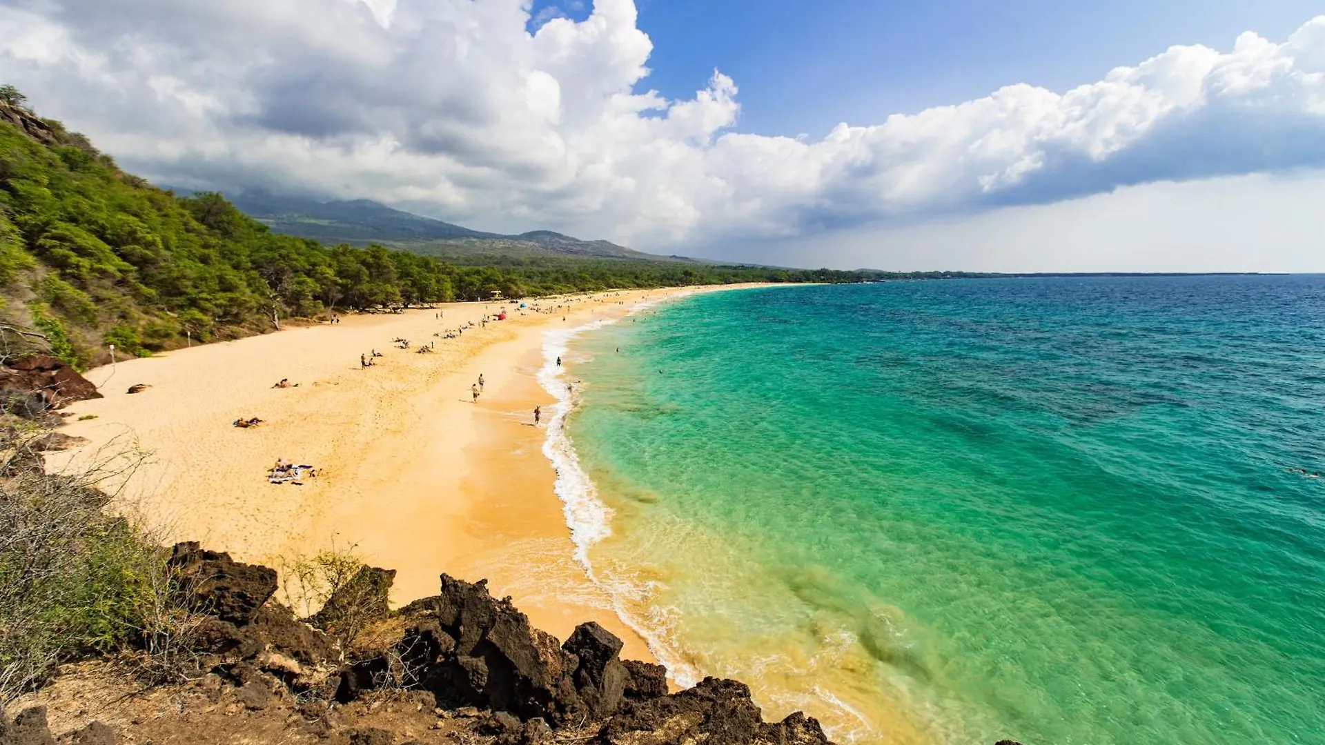 Kamaole Sands In Kihei, 1br 2ba, Near Beach, King Bed, Parking