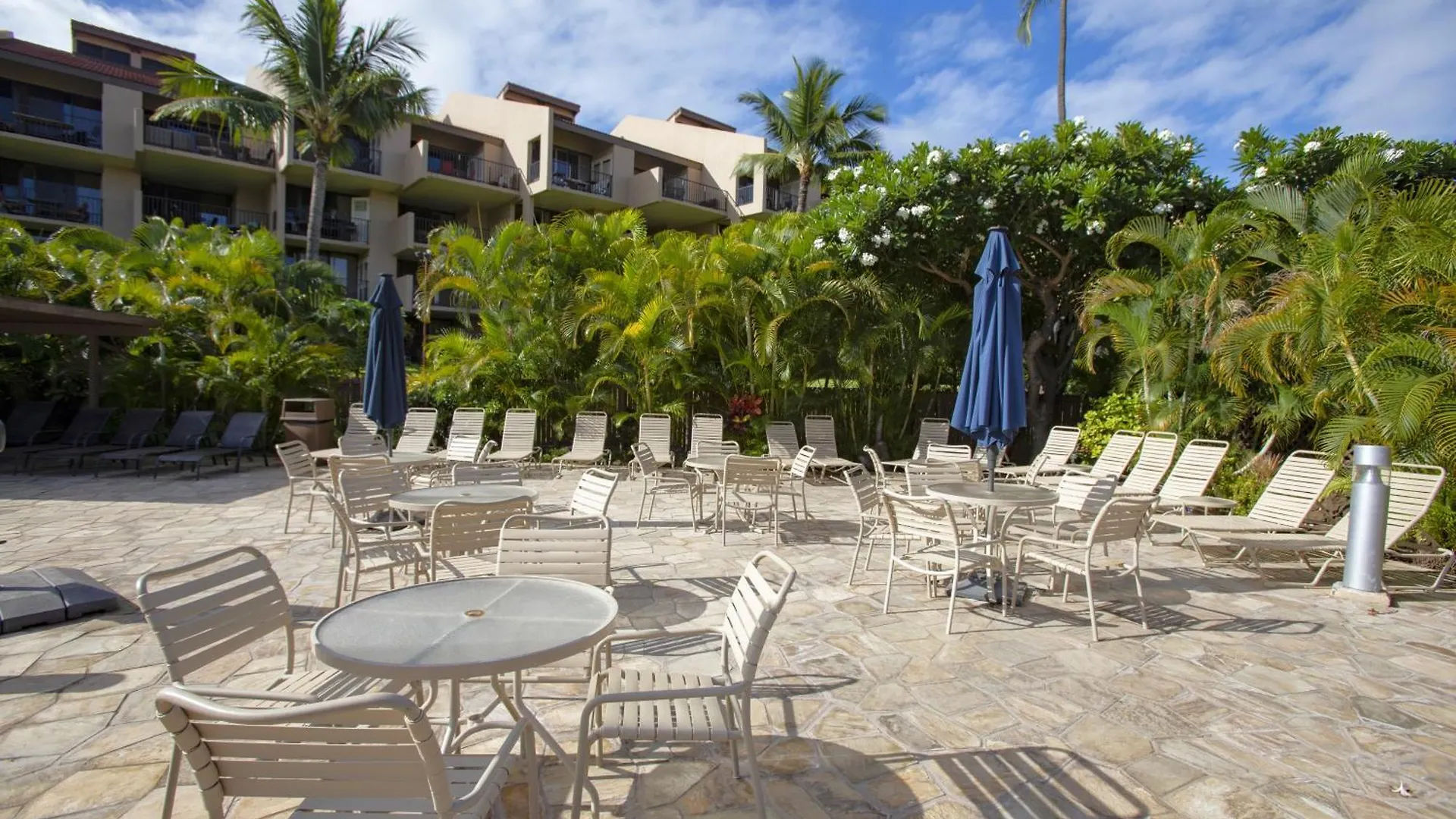 Kamaole Sands In Kihei, 1br 2ba, Near Beach, King Bed, Parking