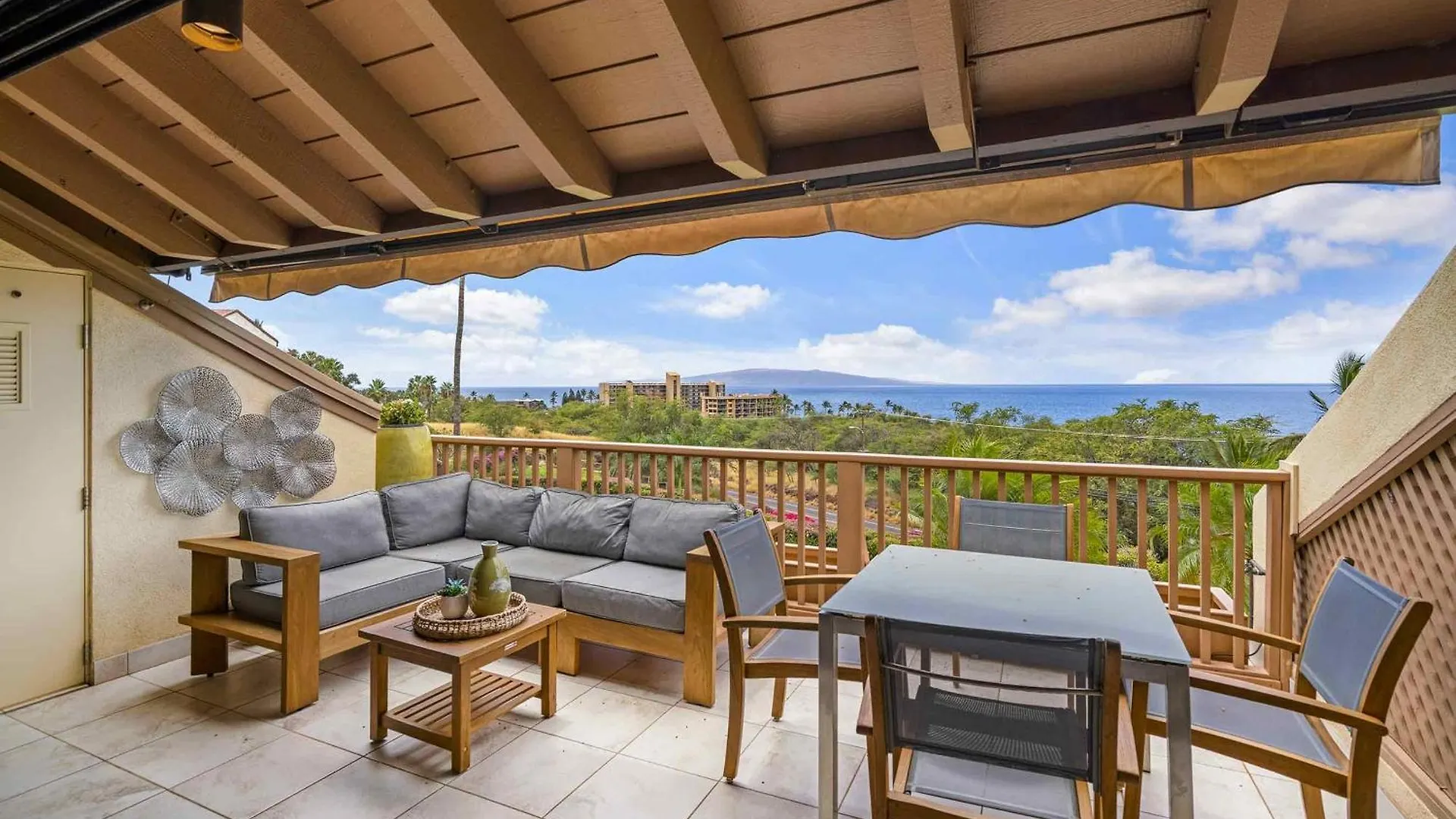 Maui Kamaole A-206 - Prime Location, Stunning Renovation, Large Lanai, Split Ac! *