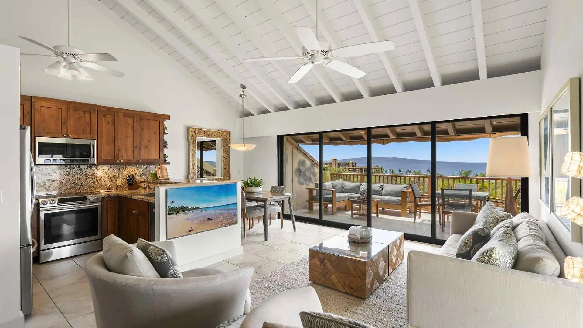 Nyaraló Maui Kamaole A-206 - Prime Location, Stunning Renovation, Large Lanai, Split Ac! *