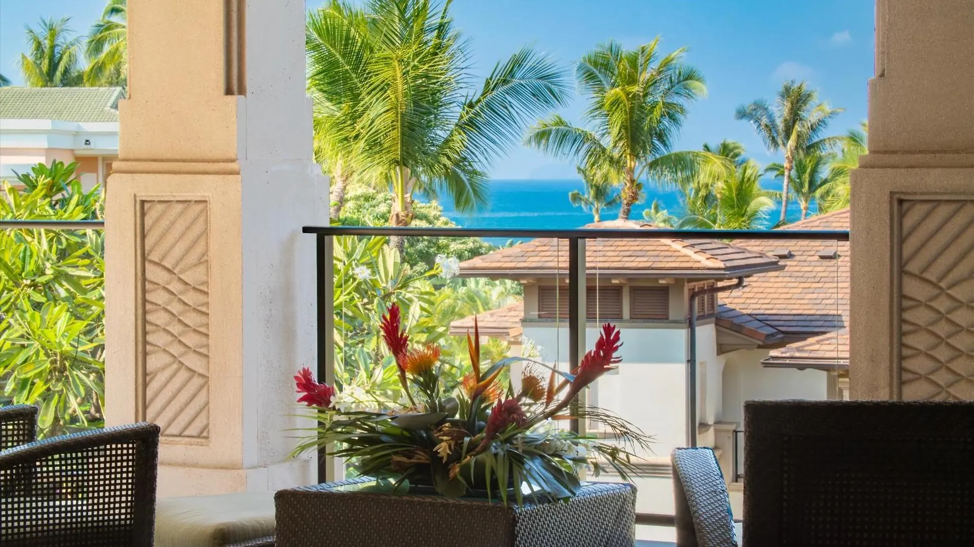 Redecorated! New Offering Summer 2025 - The Palm Coast F202 Ocean View Grand Luxe Sleeps 8!