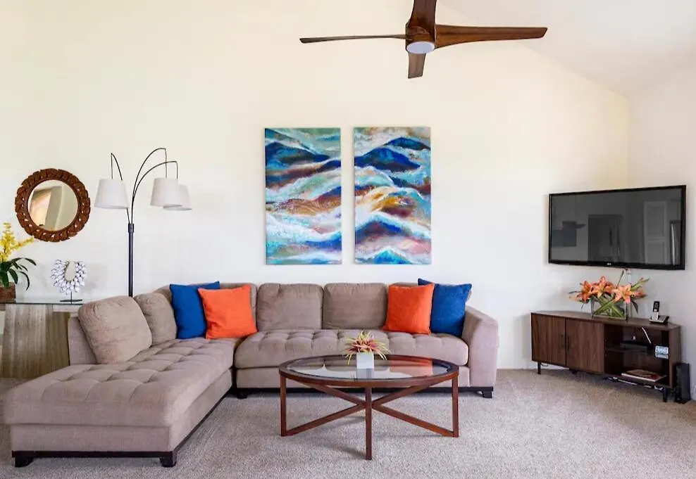 Gaze Out At Panoramic Ocean Views From An Airy Coastal Oasis شقة ويليا