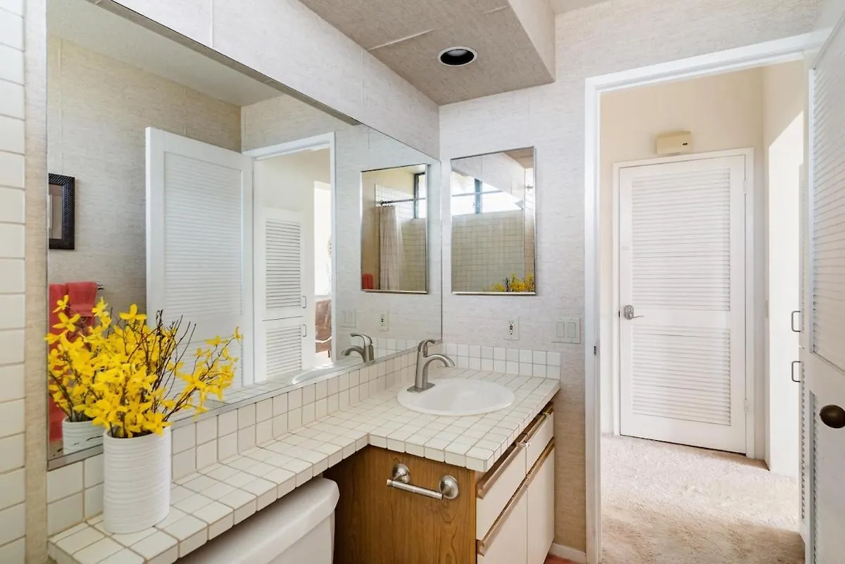 شقة Gaze Out At Panoramic Ocean Views From An Airy Coastal Oasis