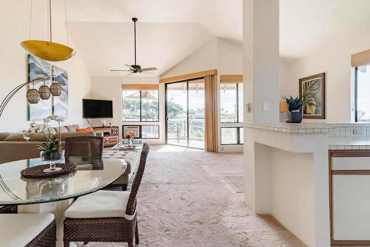 Gaze Out At Panoramic Ocean Views From An Airy Coastal Oasis شقة ويليا
