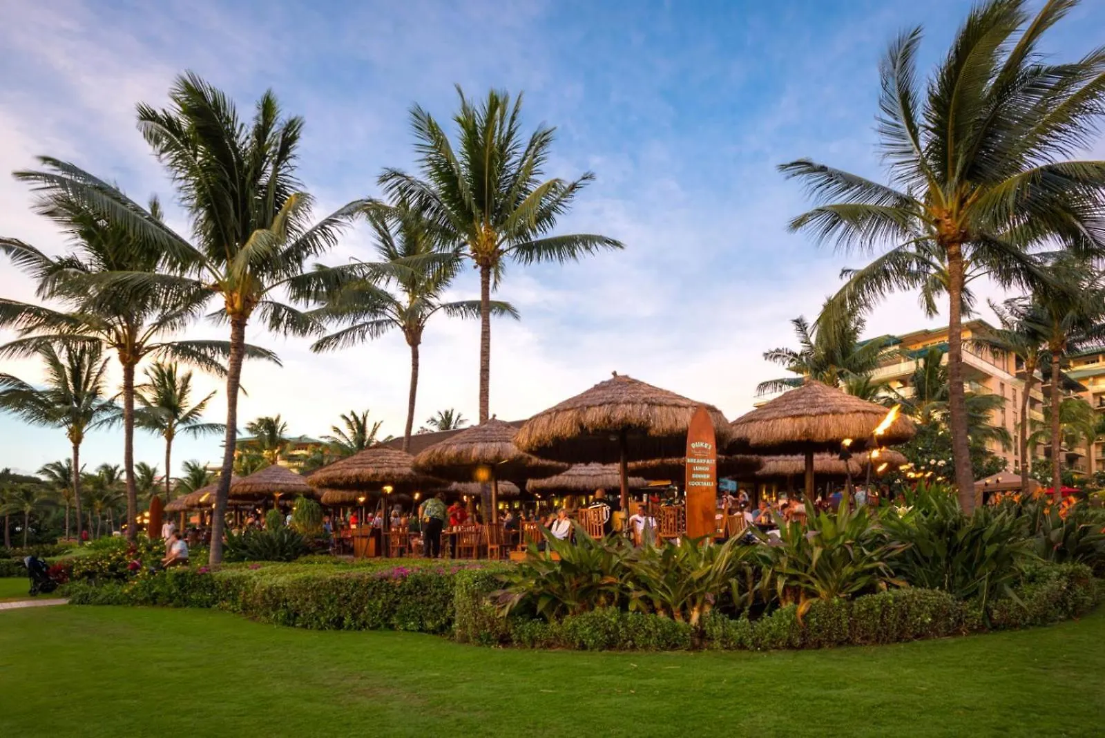 Kbm Spacious Ocean View 6-bedroom Honua Kai Collection Multi Unit Listing Same Floor 2 Free Cars Hkk-44950 Apartment Kaanapali