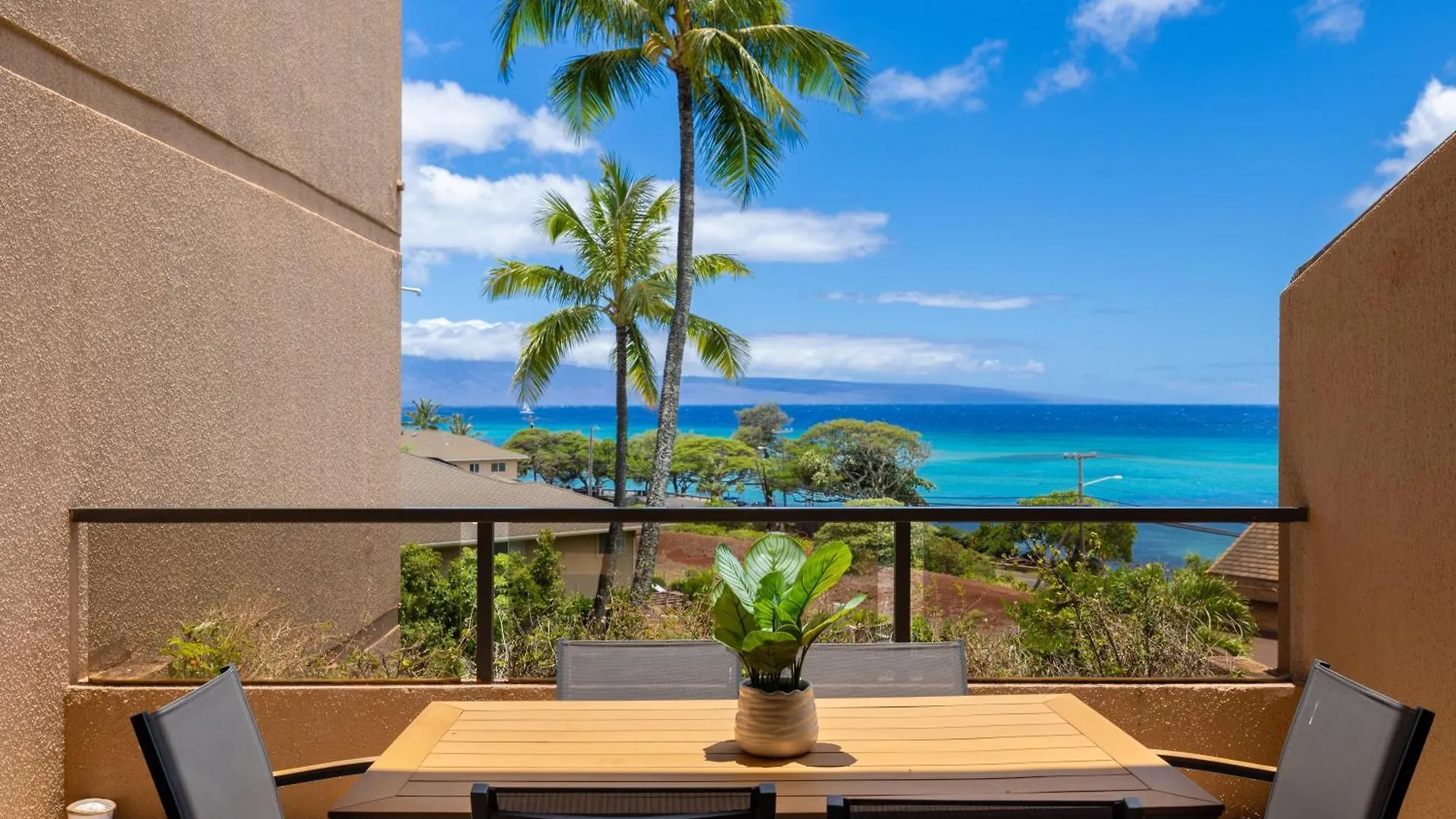 Oceanview Kahana - Walk To & Dining Θέρετρο Lahaina