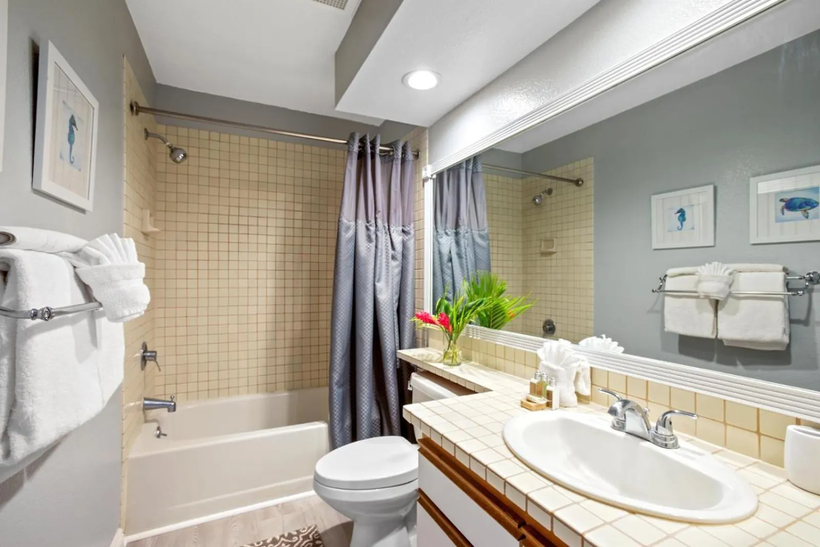 Kbm - 2 Free Cars - Grand Champions - Remodeled 5-bedroom Multi-unit Listing In The Heart Of Gch-120 Gch-134