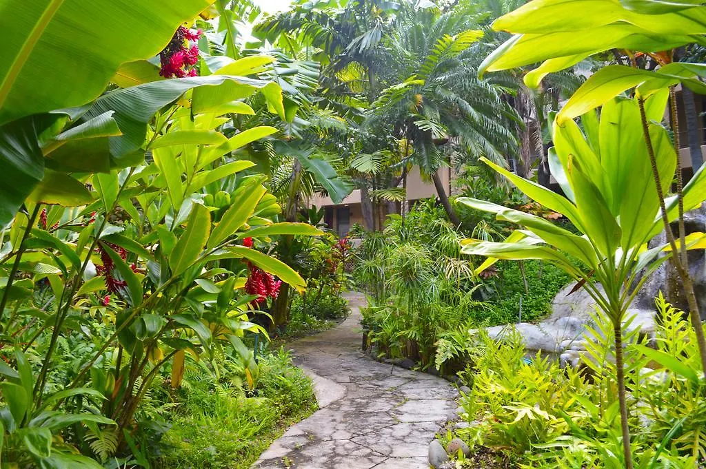 Aston Paki Maui Апарт-отель