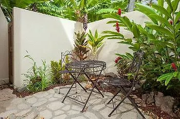 Maui Kamaole By Maui Inc