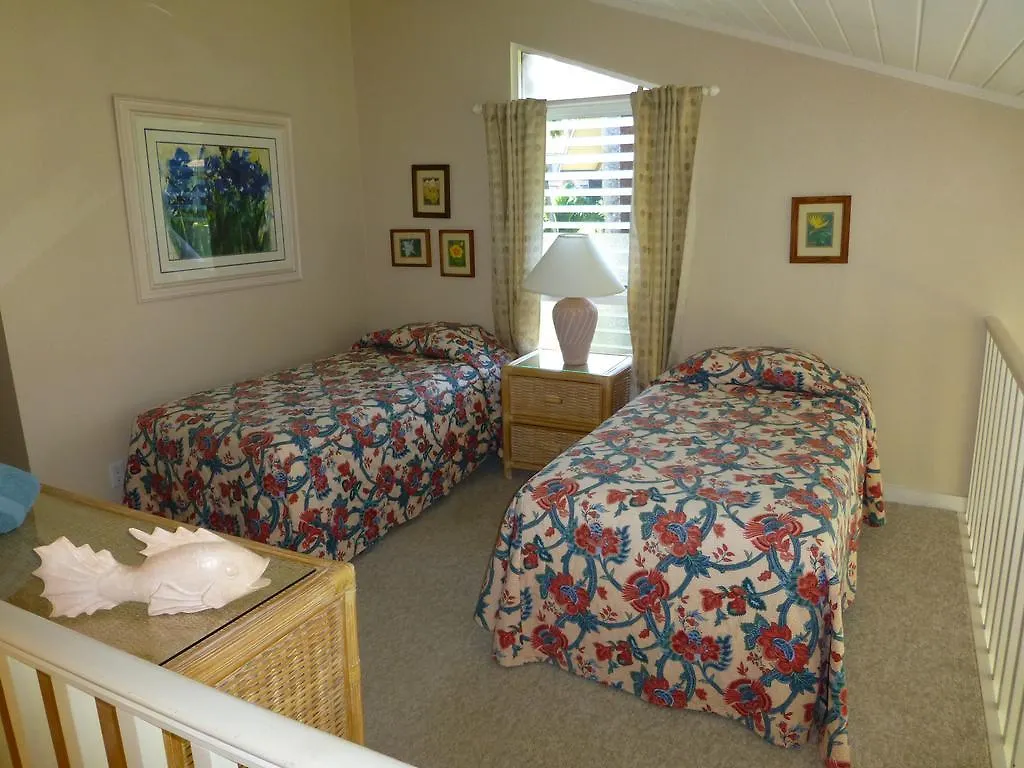 Mahina Surf 220 By Redawning Apartahotel Lahaina